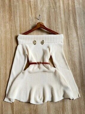 French-Style Waist-Cinching Ruffled Hem Sweet & Spicy Fitted Sweater for Women